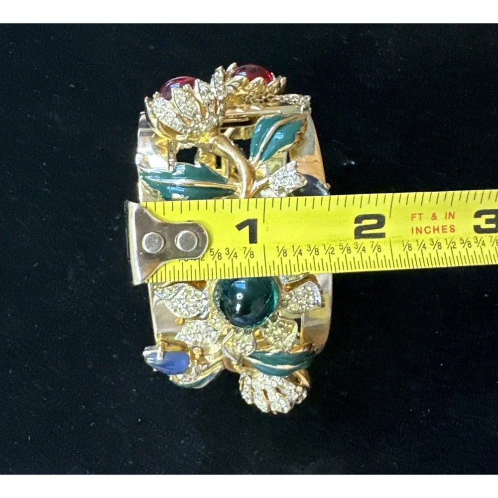 VTG Coro Book Piece Cabochon Rhinestone Corocraft Bracelet Carmen MirandaCamelia